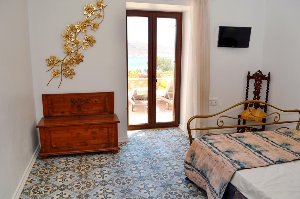 Belvedere Private Luxury Beach Villa Chalki Town Quarto foto